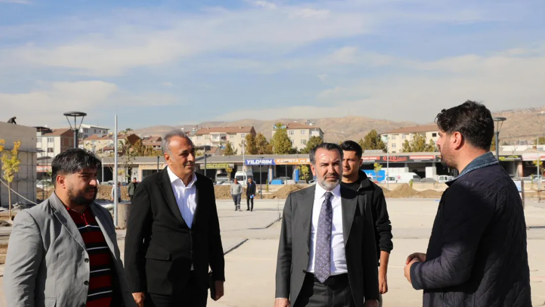 BAŞKAN ŞERİFOĞULLARI SEKSENLER SOKAĞI’NDA İNCELEMELERDE BULUNDU