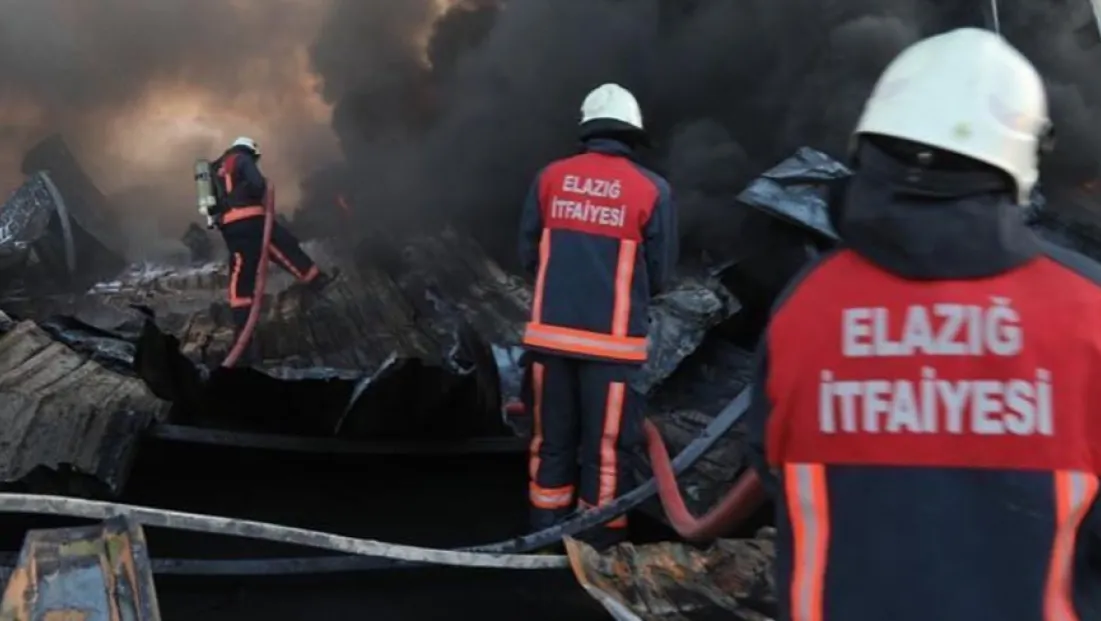 ELAZIĞ İTFAİYESİ, VATANDAŞLARIN CAN VE MAL GÜVENLİĞİNİ KORUMAK İÇİN YOĞUN MESAİDE