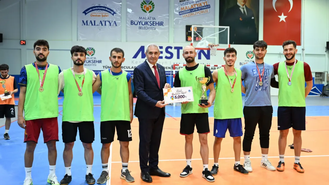 29 Ekim Cumhuriyet Kupası Futsal Turnuvasında Şampiyon Belli Oldu