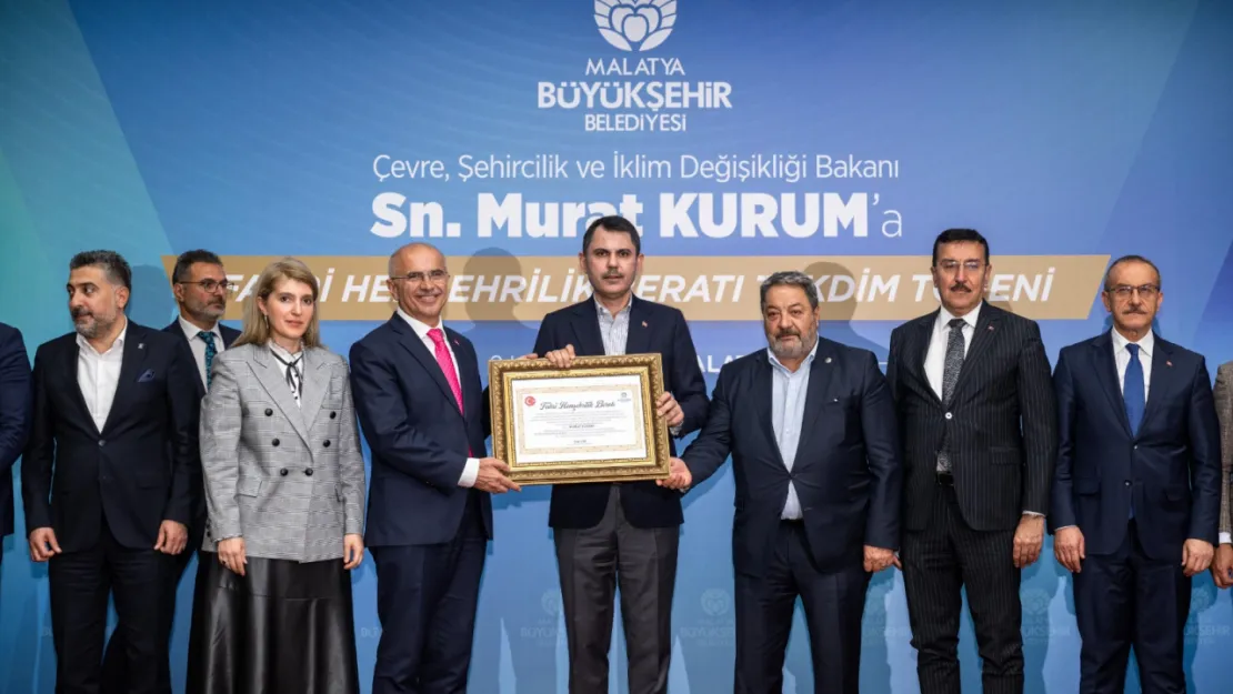 Bakan Kurum Bu Onuru Bize Layık Gören Malatyalılara, Çok Teşekkür Ediyorum