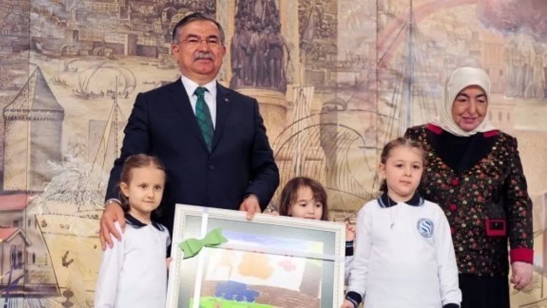 Başbakan Binali Yıldırım´ın eşi Semiha Yıldırım ile Bakan Yılmaz, 81 ilde 81 Anaokulu Projesi tanıtım törenine katıldı