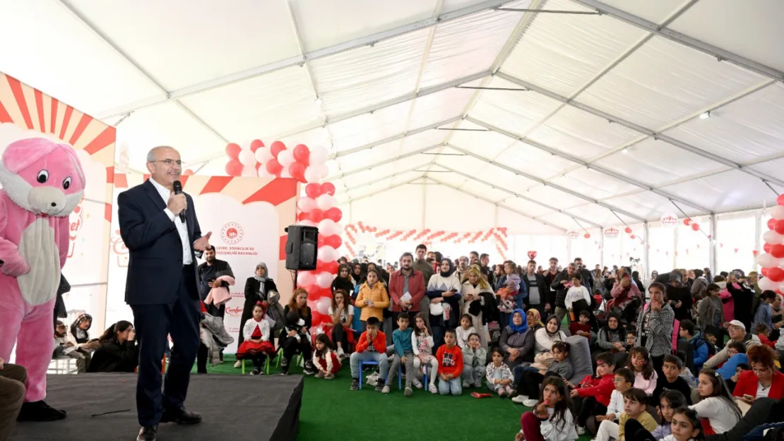 Başkan Er, Çocukların Neşesine Ortak Oldu