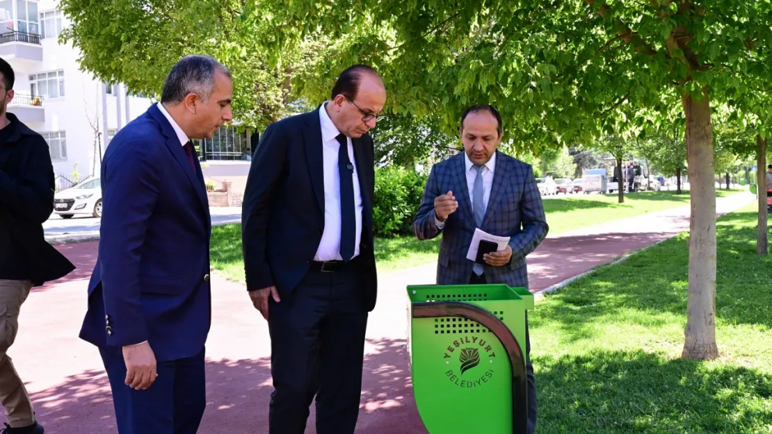 Başkan Geçit, Park Alanlarındaki Yenileme Hizmetlerini İnceledi