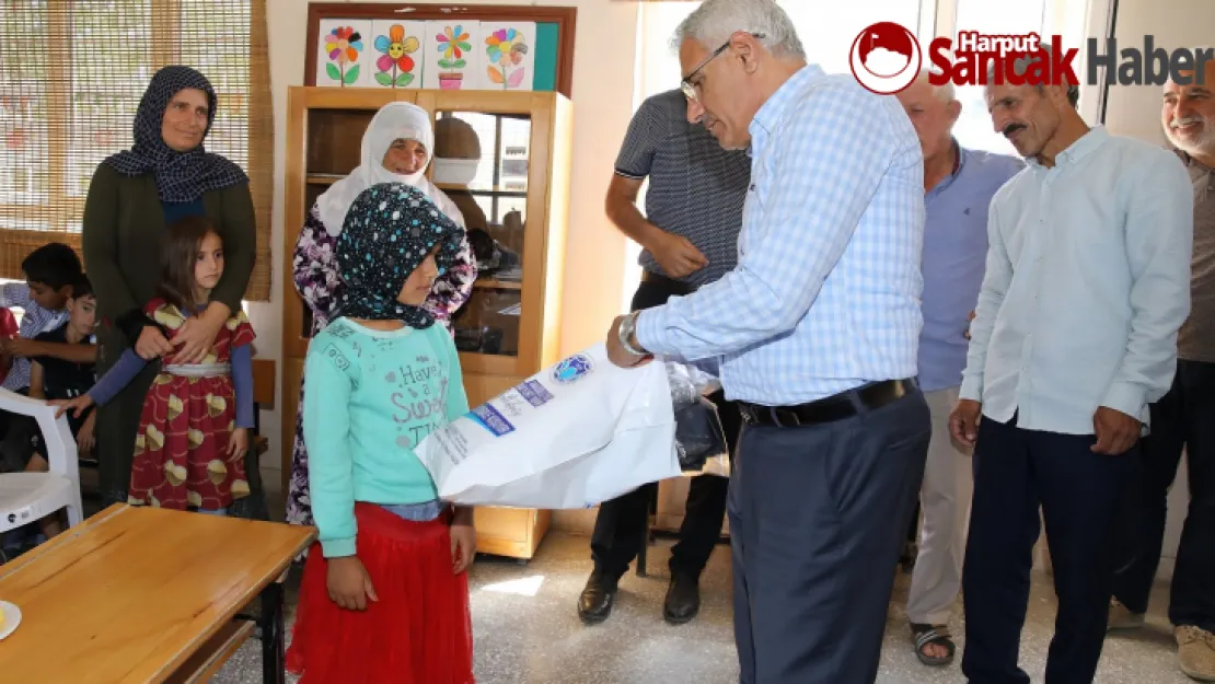 Başkan Güder'den Minik Kalplere Bayram Hediyesi