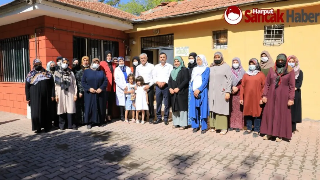 Başkan Güder, Kursiyerlerle Buluştu