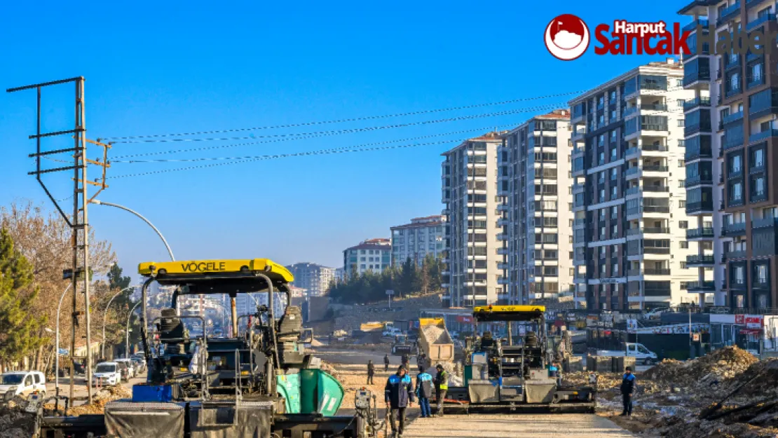 Başkan Gürkan, İsmet Paşa Caddesi'ndeki Yol Çalışmalarını İnceledi