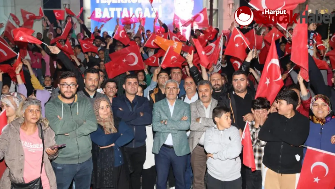 Battalgazililer Cumhurbaşkanı Erdoğan'ın Zaferini Kutladı