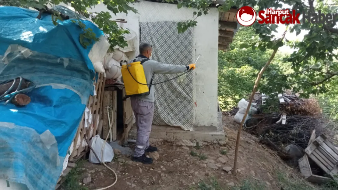 Büyükşehir Belediyesi İlaçlama Çalışmalarına Devam Ediyor