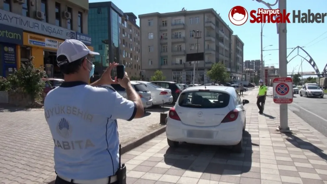 Büyükşehir Belediyesi Zabıta Ekiplerinden Trafik Denetimi