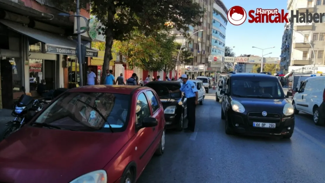 Büyükşehir Zabıta Ekiplerinden Trafik Denetimi