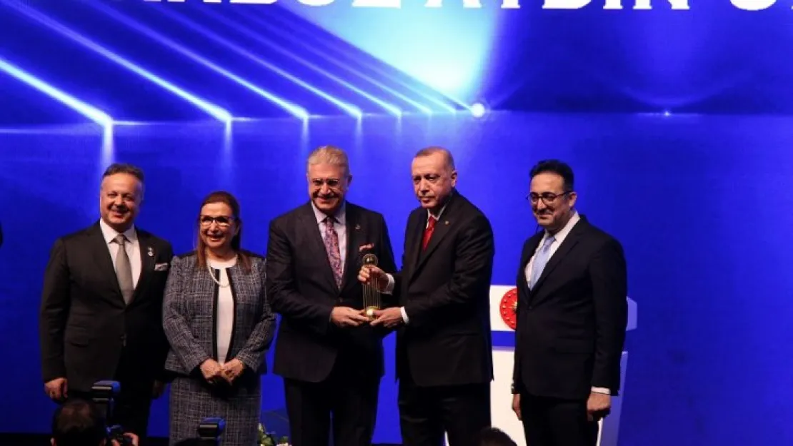 Eğitimde ihracatın lideri İAÜ oldu