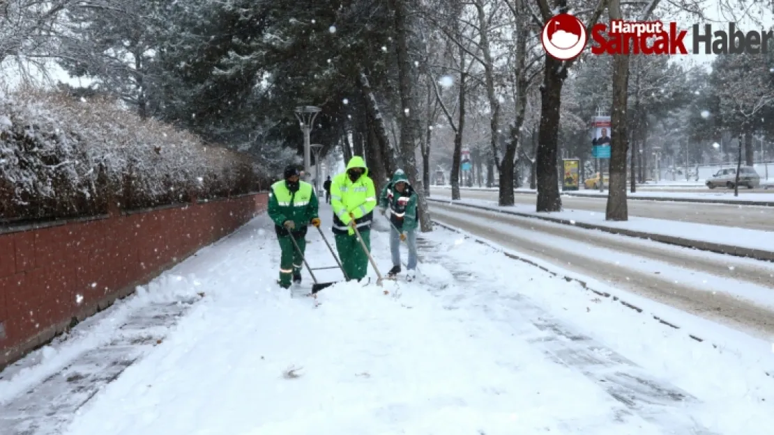 Elazığ Belediyesi Karla Mücadele İçin Görev Başında