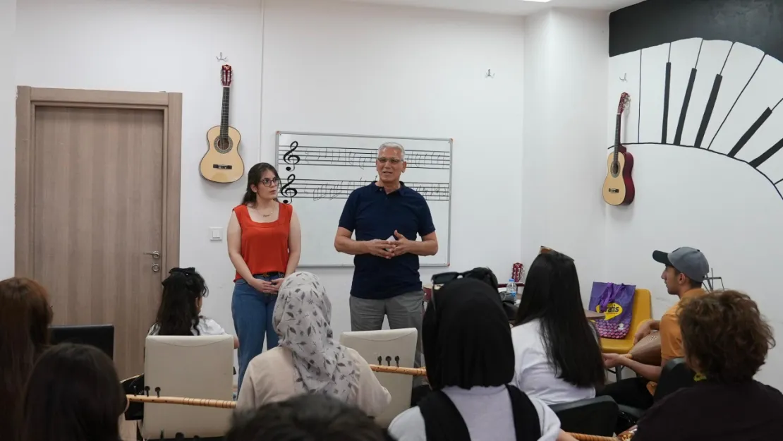 ELAZIĞ BELEDİYESİ'NDEN 10 BRANŞTA ÜCRETSİZ MUSİKİ KURSU