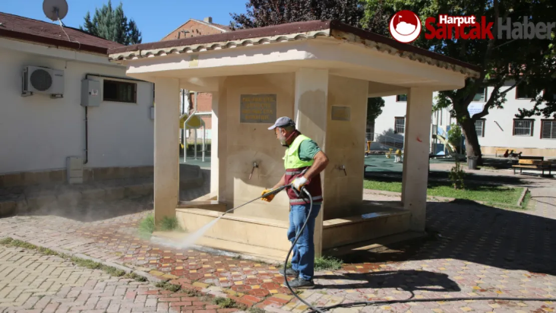 Elazığ Belediyesi Şehir Genelinde Hijyen Çalışmalarını Sürdürüyor