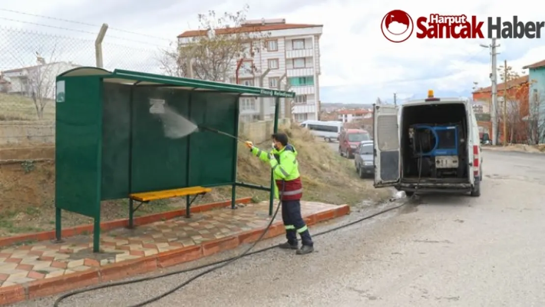 Elazığ Belediyesi Temizlik Çalışmalarını Sürdürüyor