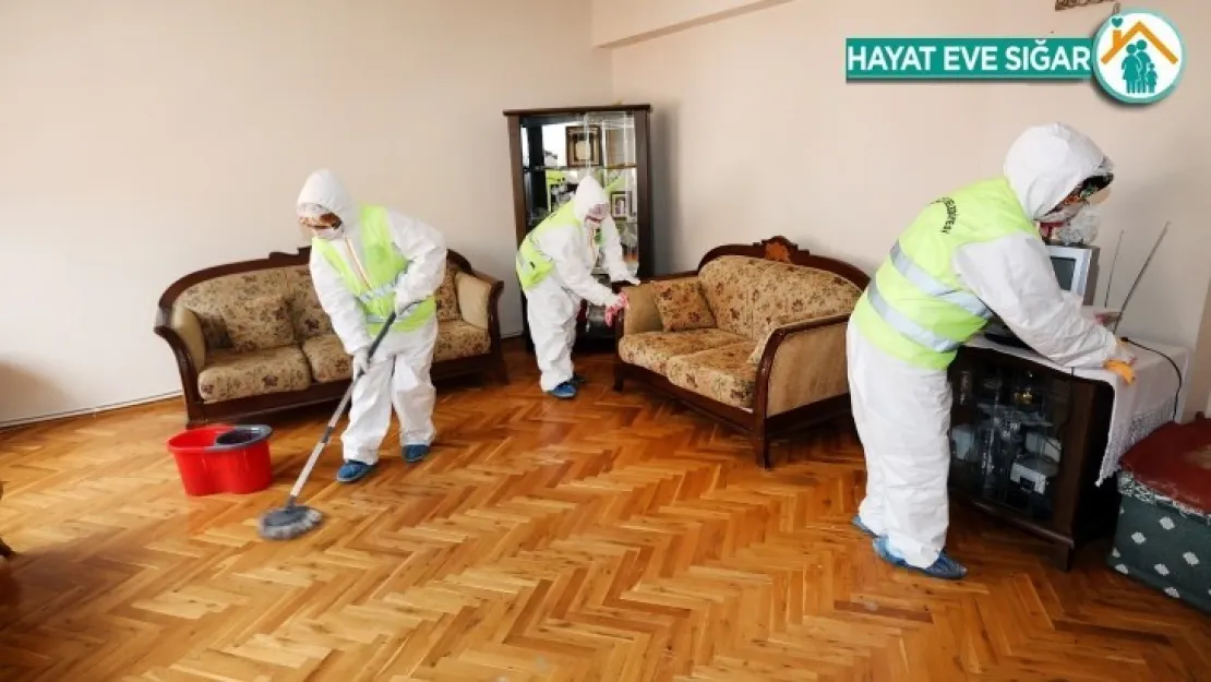 Elazığ Belediyesi Yaşlı Ve Kimsesiz Vatandaşlar İçin Sahada