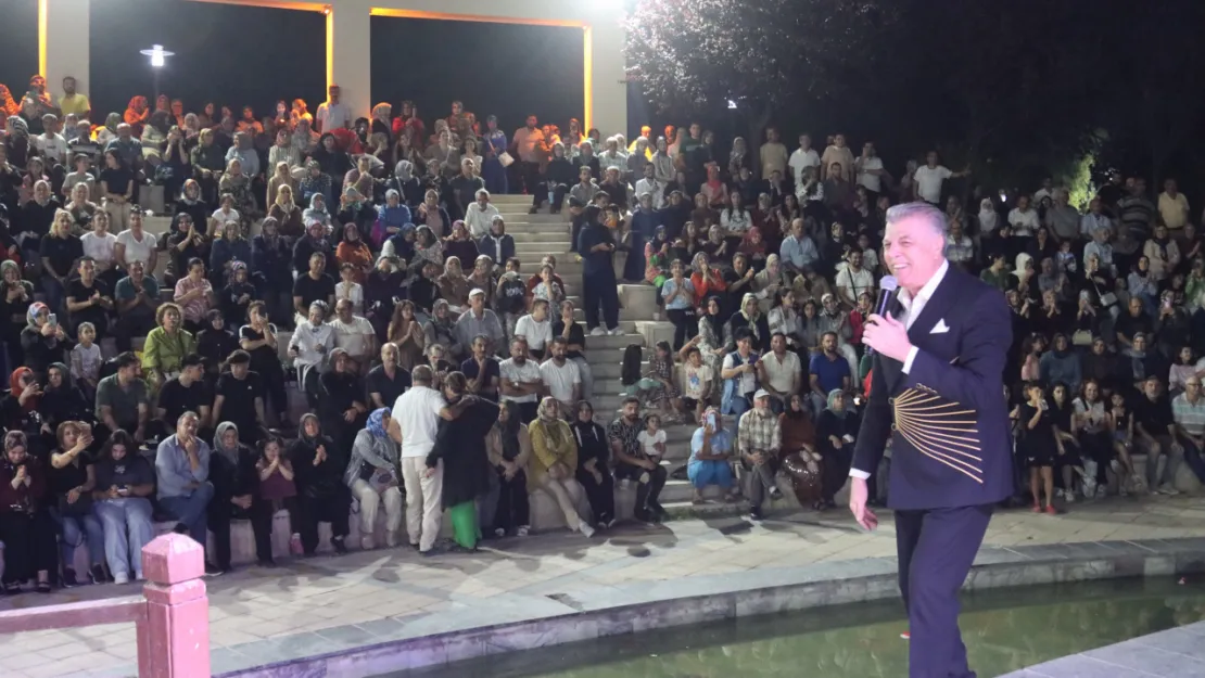 Elazığ Belediyesi Yaz Konserleri Sürüyor