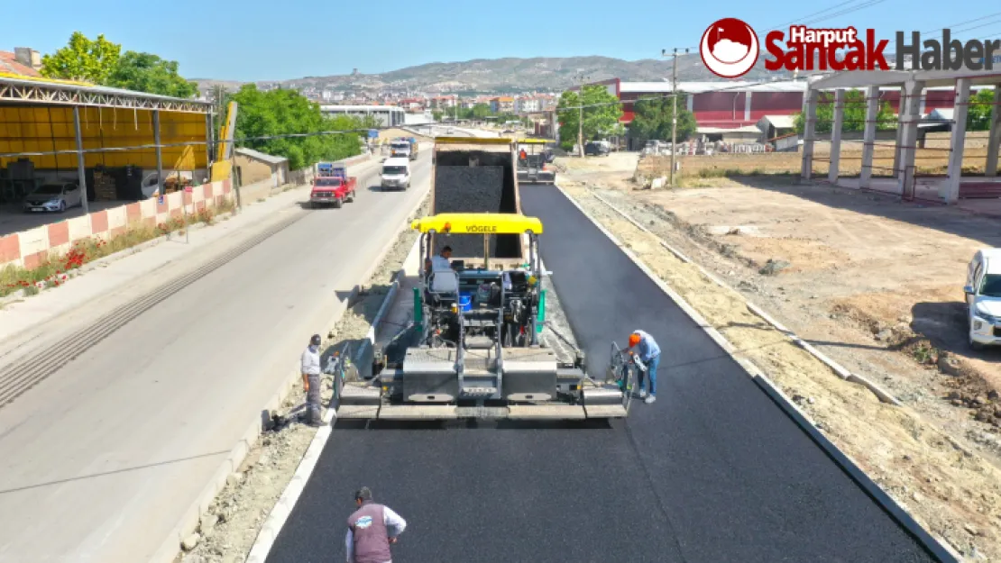 ELAZIĞ BELEDİYESİ, YOL BAKIM-ONARIM VE GENİŞLETME ÇALIŞMALARINI SÜRDÜRÜYOR