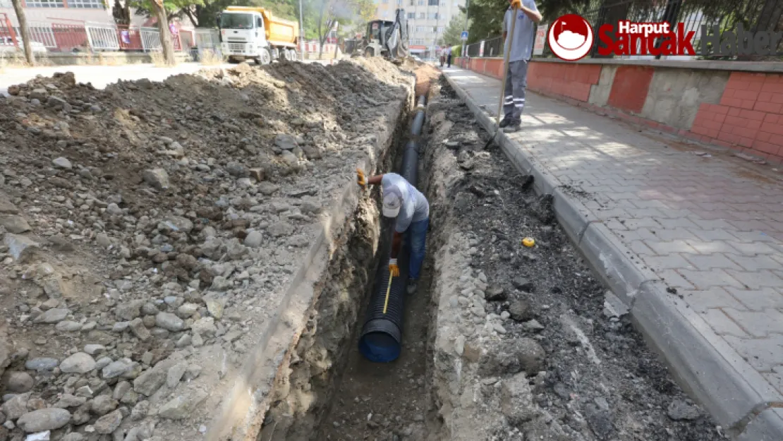 Elazığ'da Altyapı Yenileme Çalışmaları Sürüyor