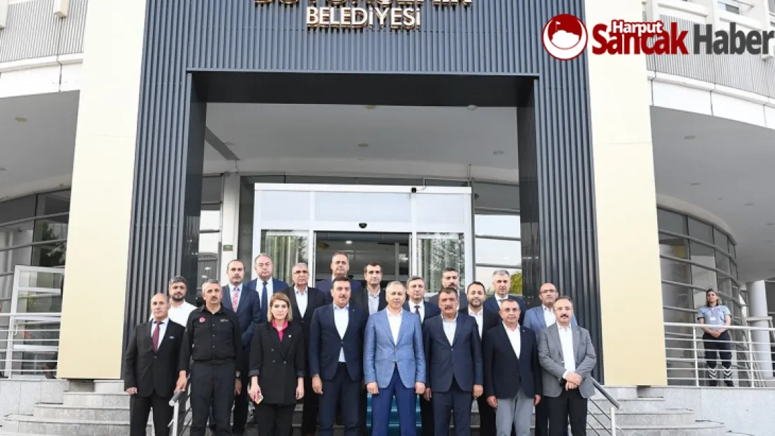 İçişleri Bakanı Ali Yerlikaya'dan Büyükşehir Belediyesine Ziyaret