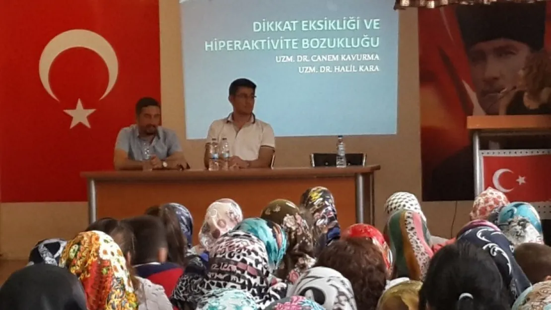 İsmet Paşa İlkokulu'ndan öğrenci velilerine konferans.