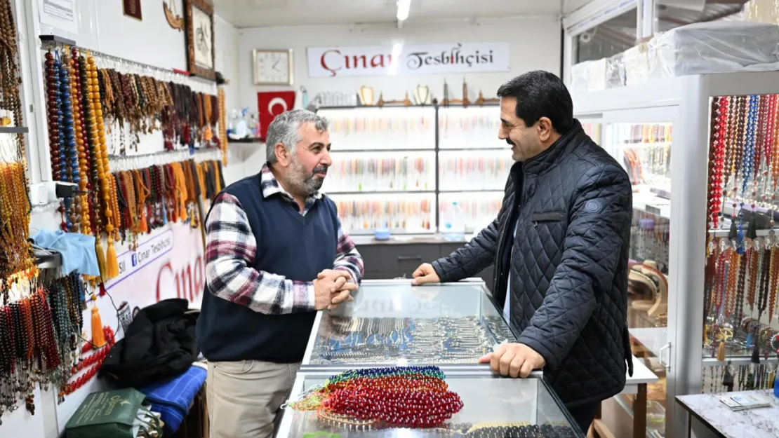 Kanalboyu'nda Geçici Çarşıya Kalıcı Çözümler