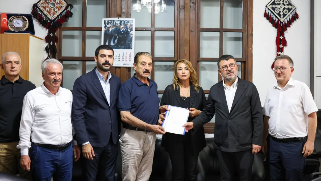 Keskin: ''İnsanların Karnını Doyurmadan Mutlu Edemezsiniz''