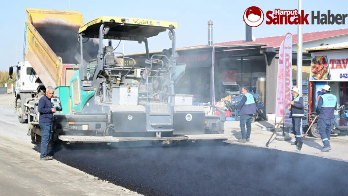 Konteyner Çarşı'da Sıcak Asfalt Serimi Gerçekleştirdi