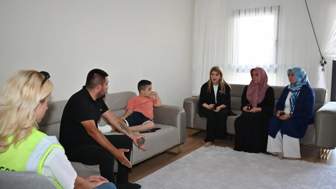 Malatya'da Depremzedelere Yeni Yuvaları Teslim Ediliyor