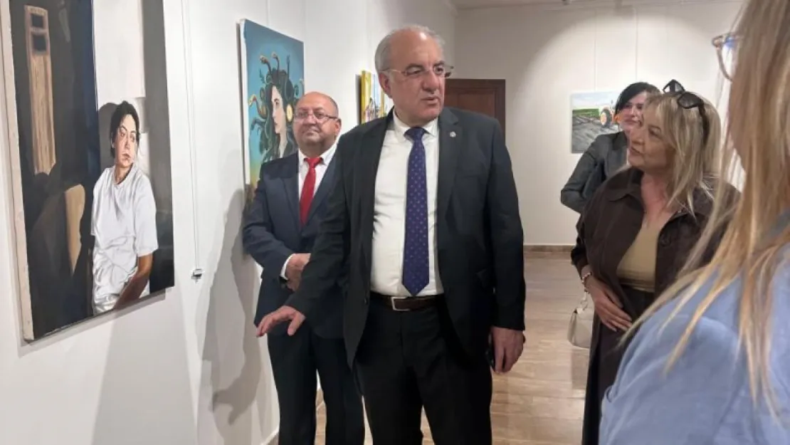 Munzur Üniversitesi Resim Bölümü Mezuniyet Sergisi Tunceli Müzesi'nde Açıldı