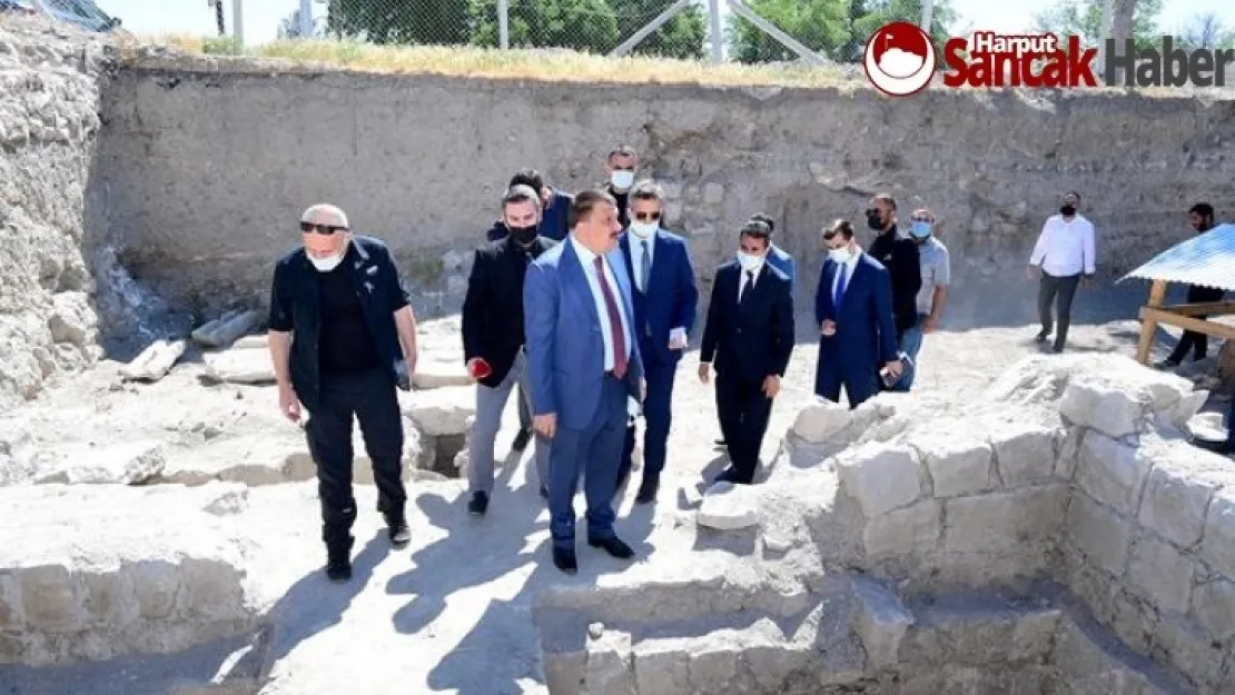 Şahabiyye-İ Kübra Medresesinde Çalışmalar Devam Ediyor