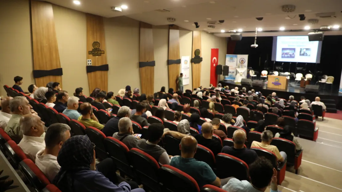 'Şehirlerimizi İnşa Ederken Gönüllerimiz de İnşa Etmek Durumundayız'