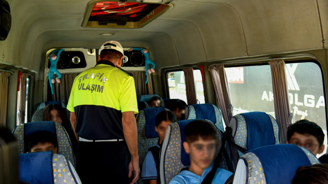 Servis Araçlarının Yönetmeliğe Uygunluğu Denetlendi