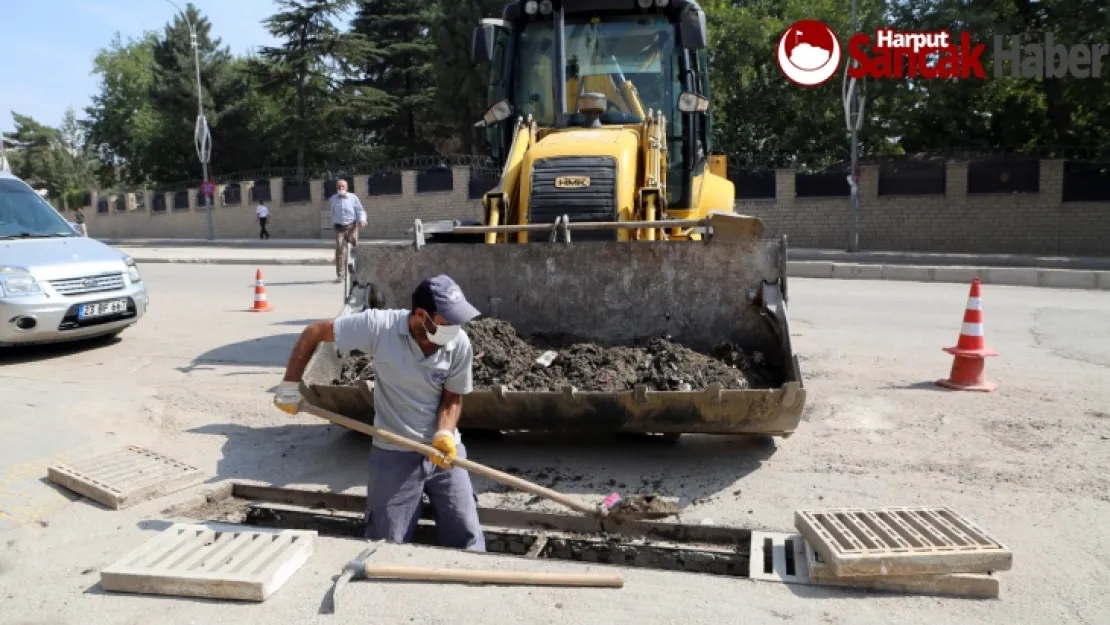 Sonbahar Yağışları Öncesi Mazgallar Temizlendi