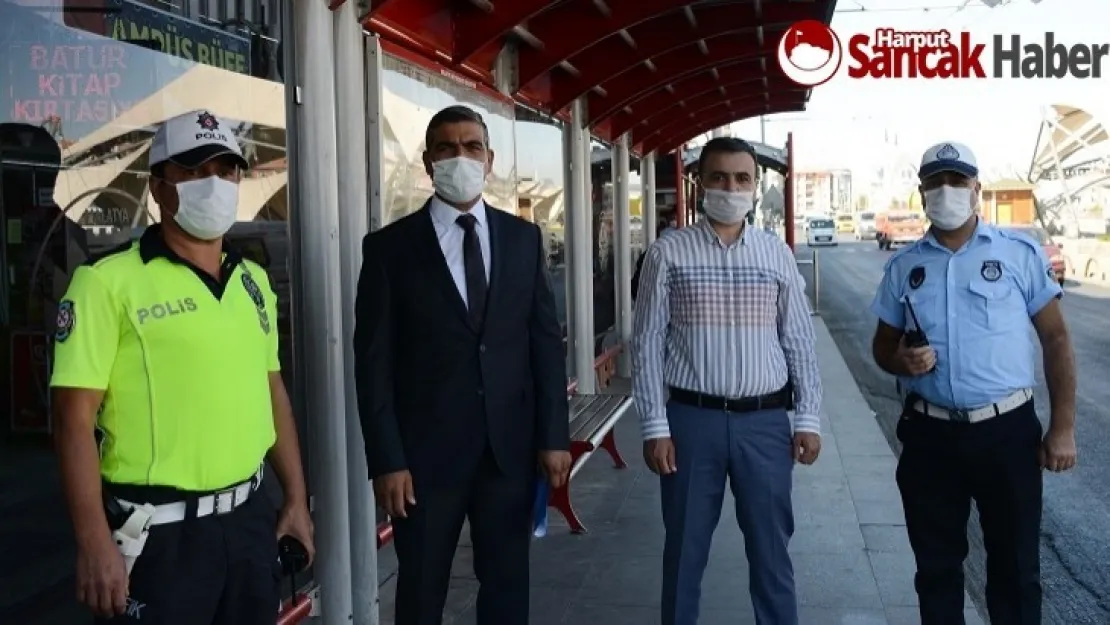 Trambüs Güzergâhına Park Eden Araç Sürücüleri Uyarıldı