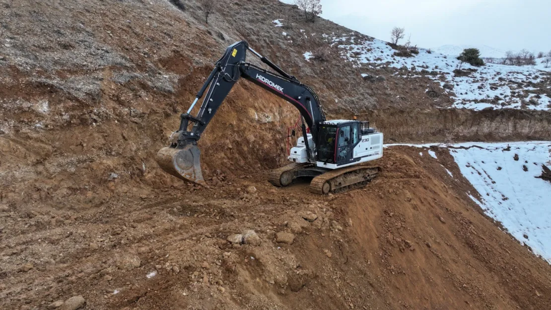 Yeşilyurt'ta Kırsal Bölgelerin Ulaşım Standardı Yükseliyor