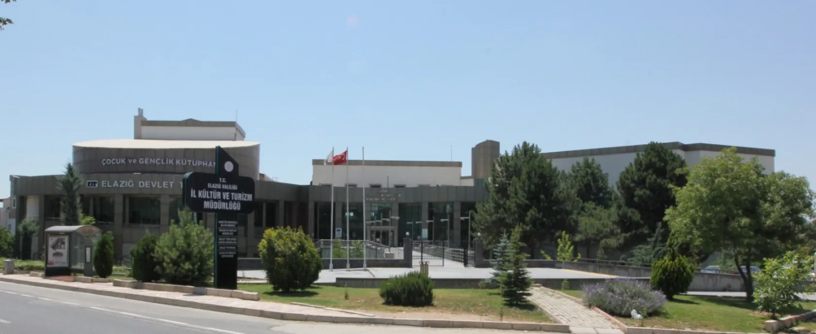 Miniklerden  Kütüphaneye Ziyaret