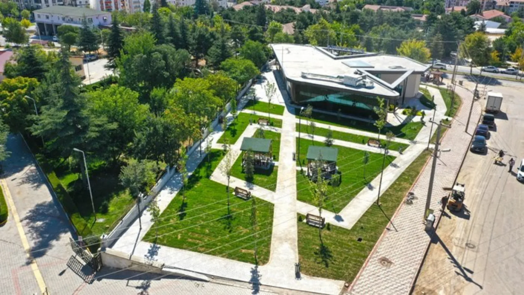 10 Yeni Semt Kütüphanesi Ve 19 Yeni Spor Yaşam Merkezi Açılıyor