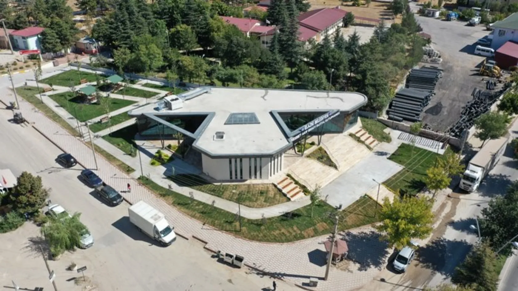 10 Yeni Semt Kütüphanesi Ve 19 Yeni Spor Yaşam Merkezi Açılıyor