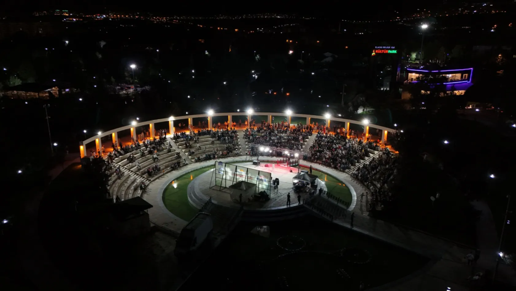 Elazığ'da Yaz Konserleriyle Coşku Sürüyor