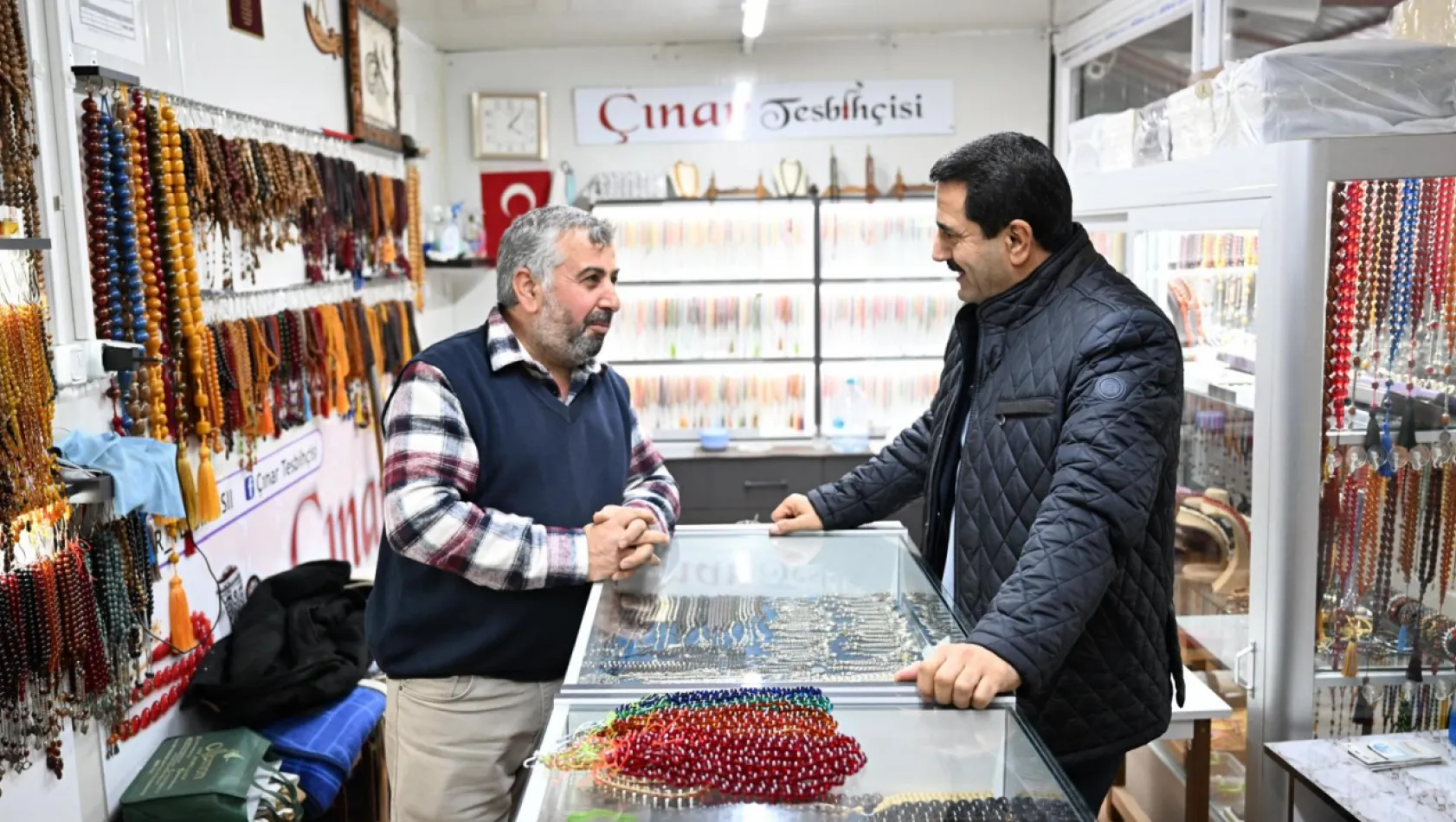 Kanalboyu'nda Geçici Çarşıya Kalıcı Çözümler