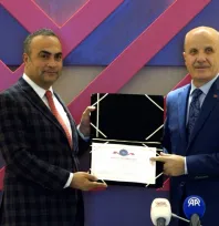 BARÜ'nün 7 programı 'Engelsiz Üniversite Program Nişanı' aldı