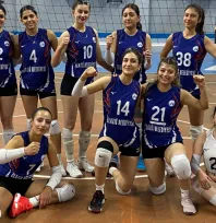Elazığ Belediyespor Kadın Voleybol Takımı Yolunda Dolu Dizgin