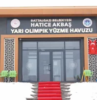 Göztepe Hatice Akbaş Yarı Olimpik Yüzme Havuzu'nda Yeni Dönem Eğitimleri