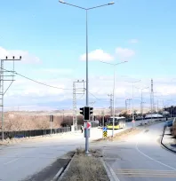 Trafiğin Yoğun Olduğu Noktalara Sinyalizasyon Sistemi Kuruluyor