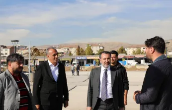 BAŞKAN ŞERİFOĞULLARI SEKSENLER SOKAĞI'NDA İNCELEMELERDE BULUNDU