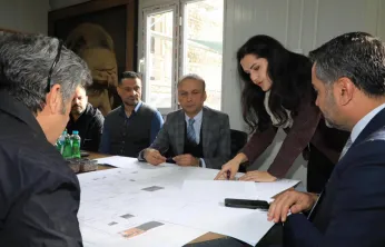 BAŞKAN ŞERİFOĞULLARI, TARİHİ ÖĞRETMENEVİ'NDE ÇALIŞMALARI İNCELEDİ