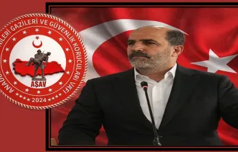 Başkan Sözen 'Al Bayrağa Uzanan Eller Kırılacaktır'