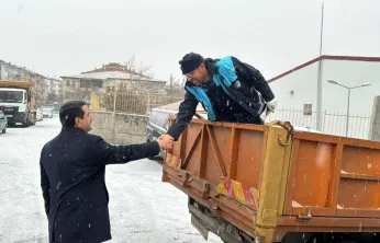 Battalgazi'de Kar Mesaisi: Başkan Taşkın Ekiplerle Birlikte Sahada