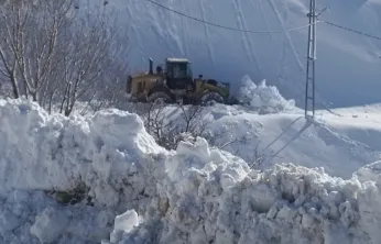 Battalgazi'de Karla Mücadele Çalışmaları Devam Ediyor